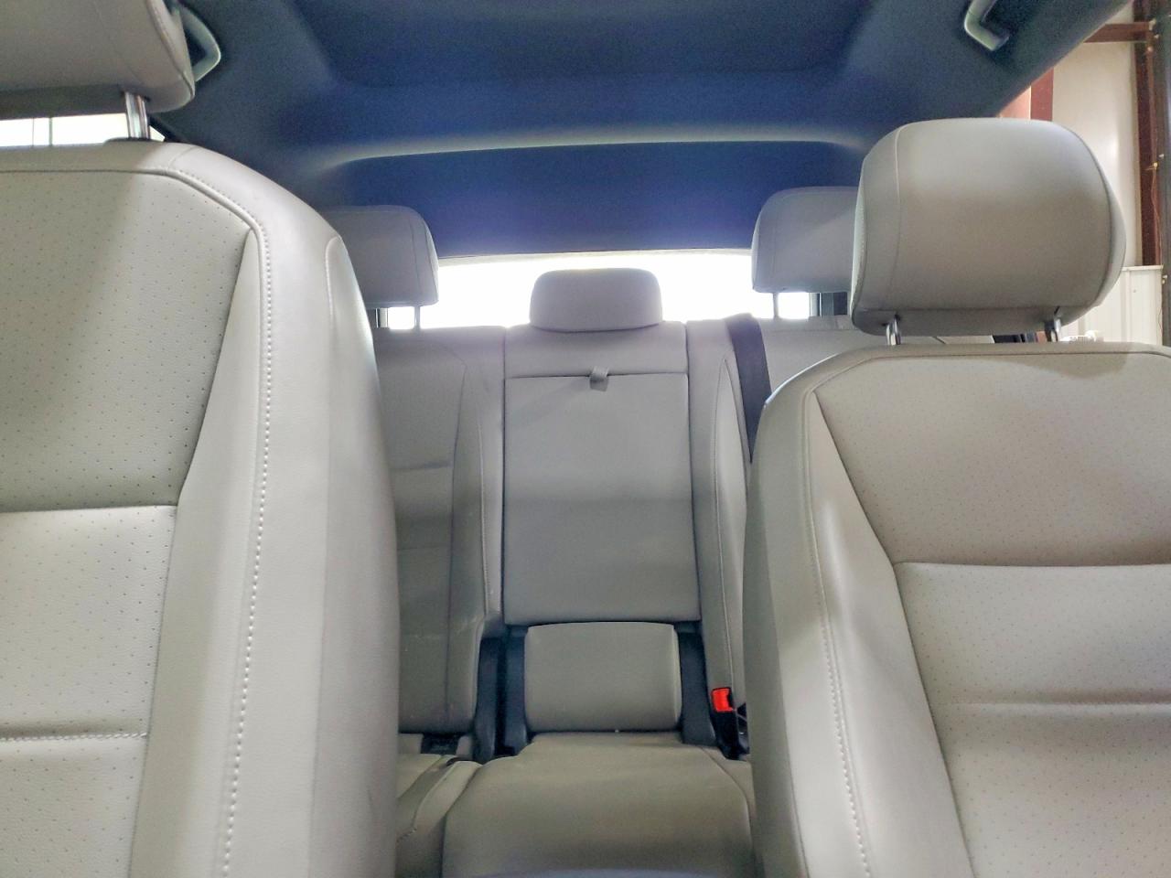 2021 VOLKSWAGEN TIGUAN SE photo 28