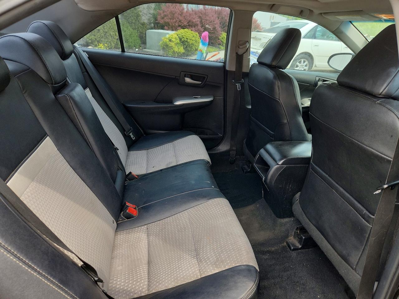 2013 TOYOTA CAMRY SE photo 10