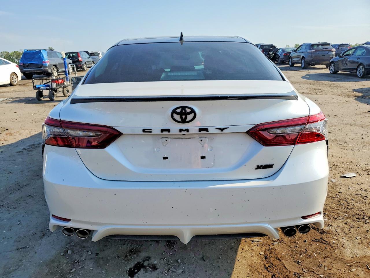 2021 TOYOTA CAMRY XSE photo 16