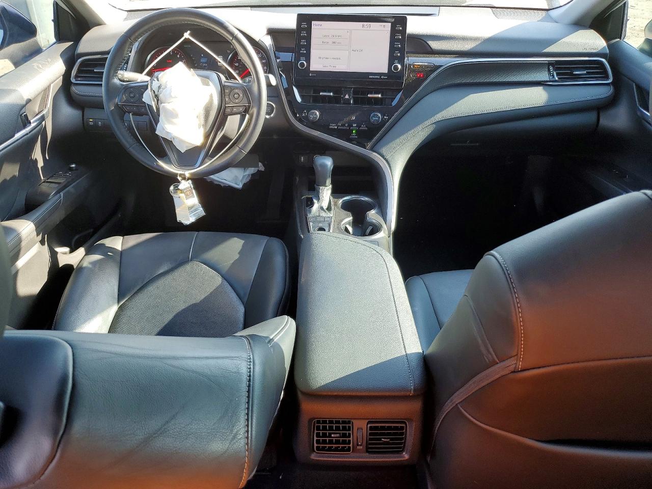 2021 TOYOTA CAMRY XSE photo 22