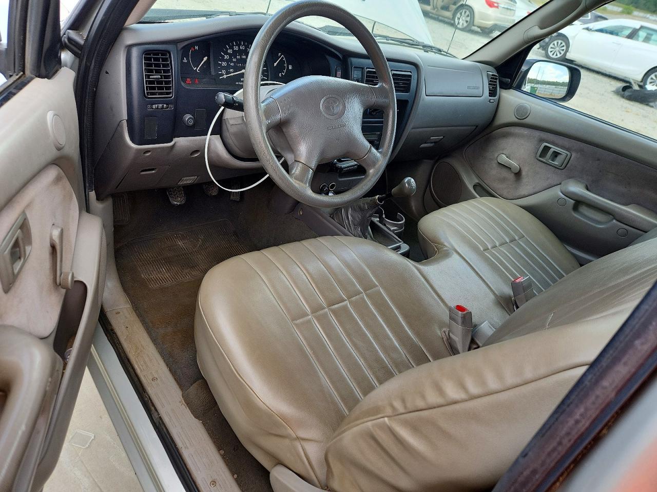 2003 TOYOTA TACOMA BASE photo 22