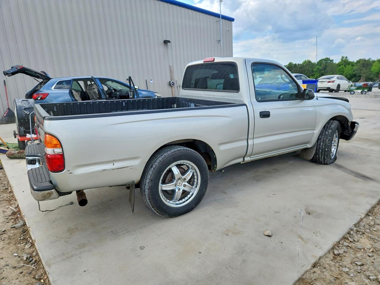 2003 TOYOTA TACOMA BASE photo 7