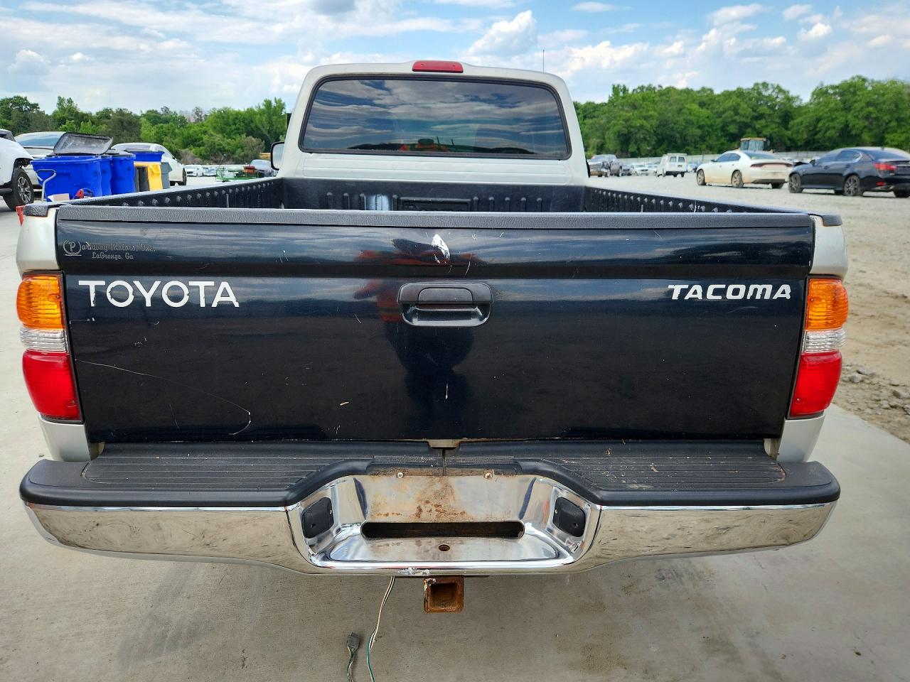 2003 TOYOTA TACOMA BASE photo 16