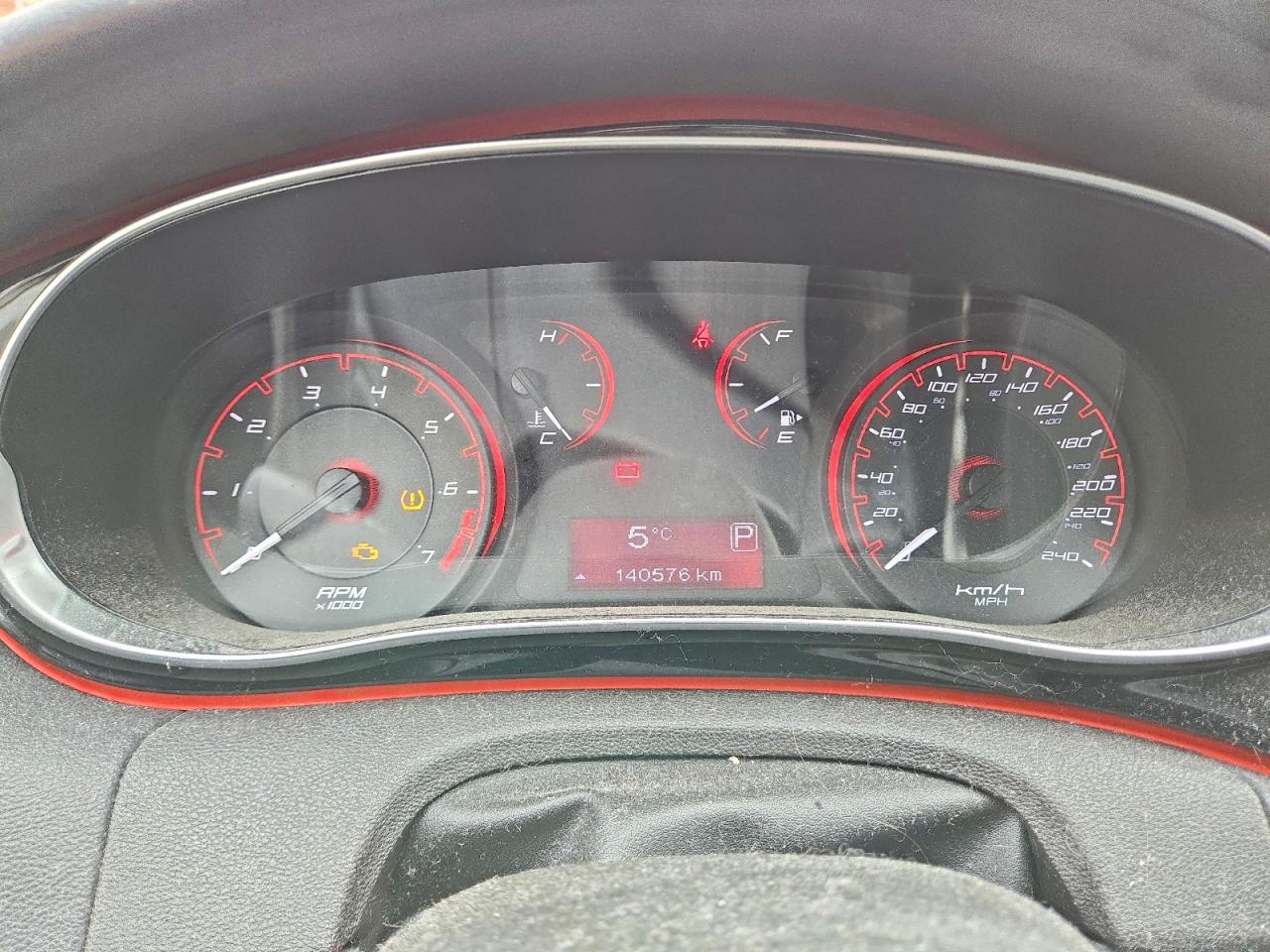 2015 DODGE DART SXT photo 25