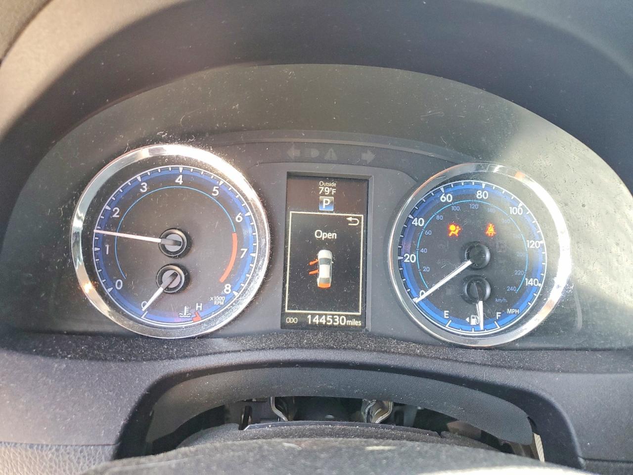 2017 TOYOTA COROLLA SE photo 17