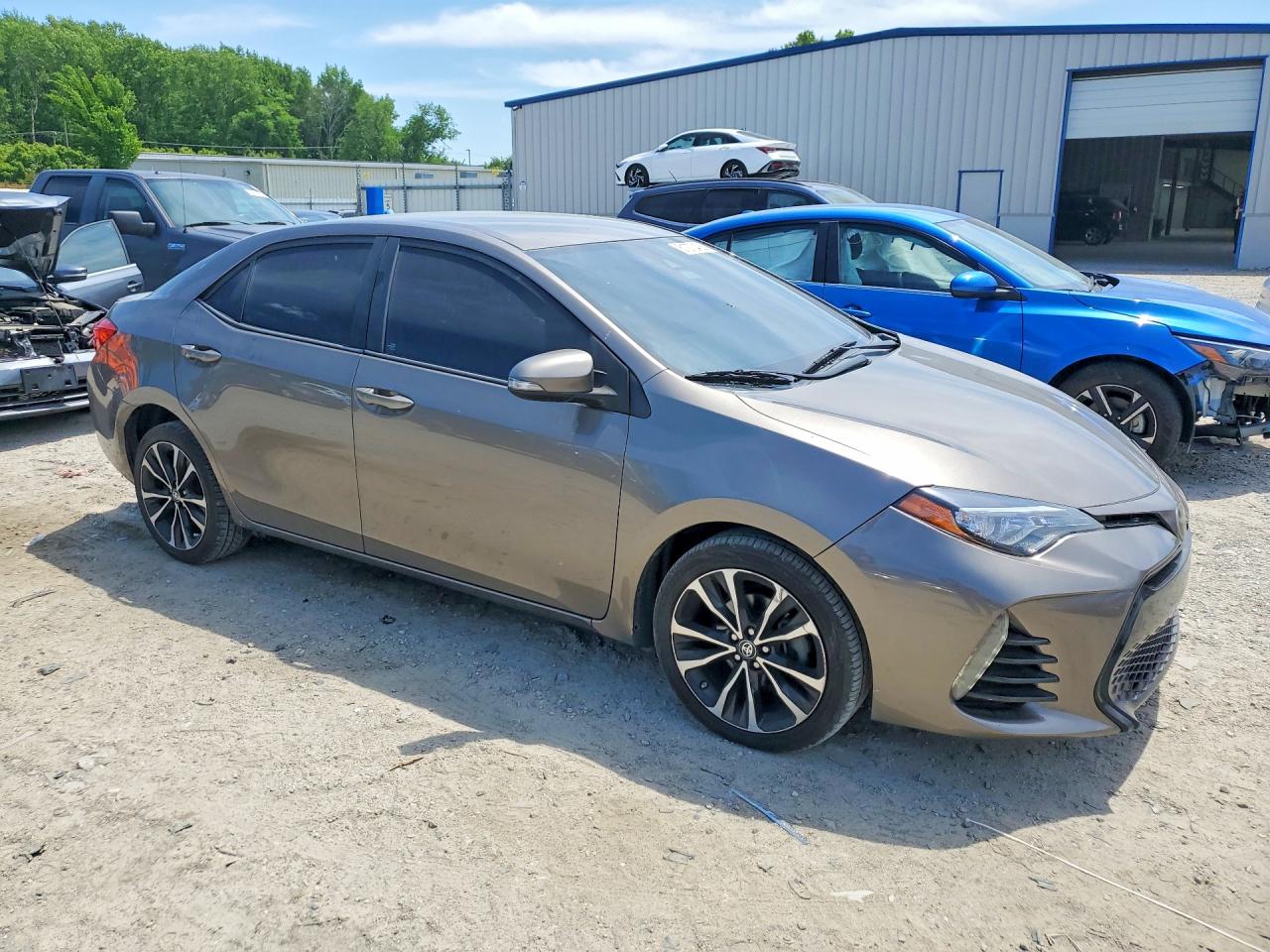 2017 TOYOTA COROLLA SE photo 7