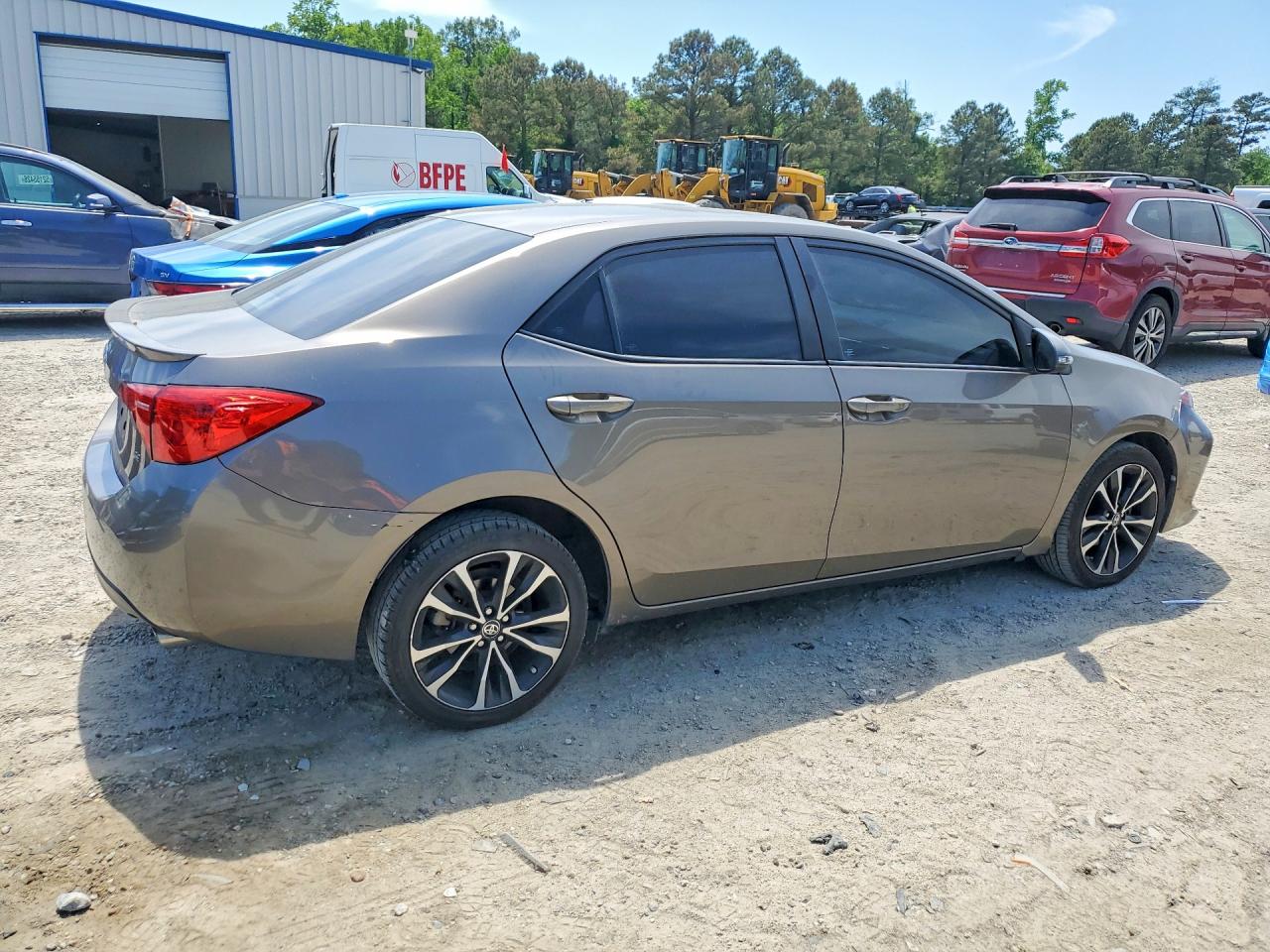 2017 TOYOTA COROLLA SE photo 5