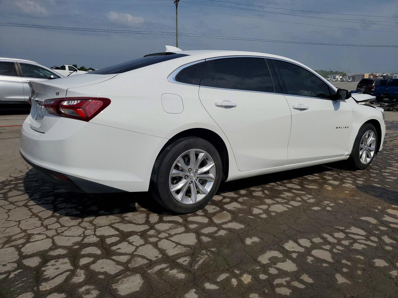 2020 CHEVROLET MALIBU LT photo 5