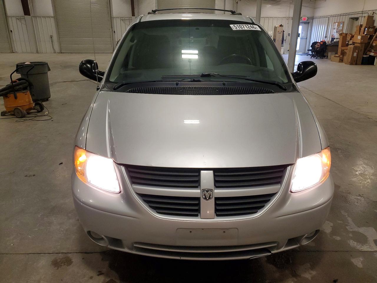 2007 DODGE GRAND CARAVAN SXT photo 13
