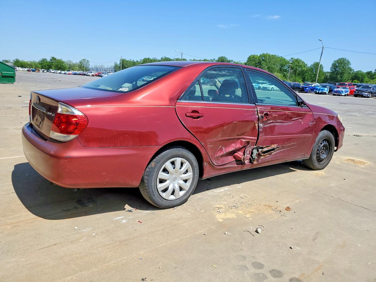 2005 TOYOTA CAMRY LE photo 5