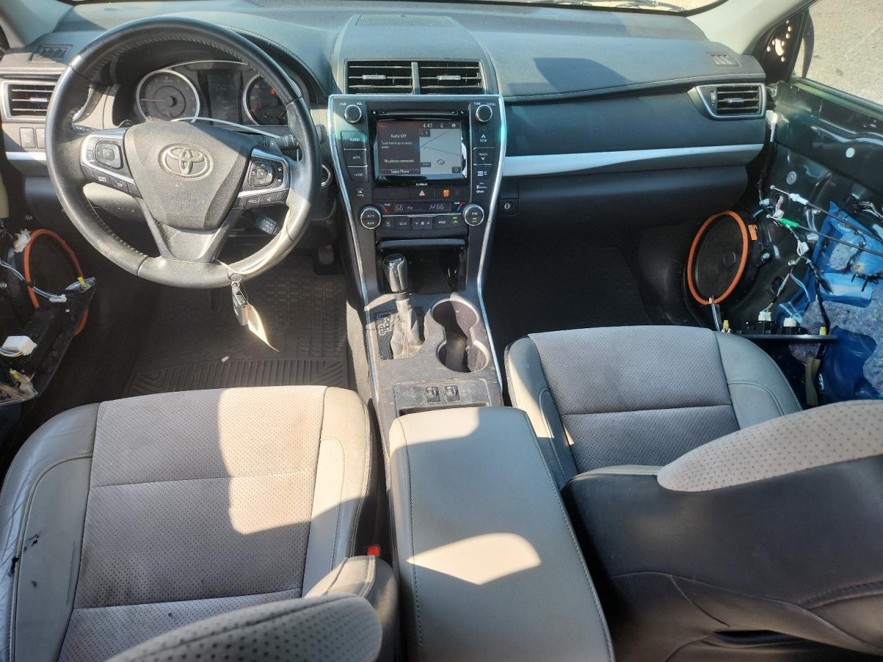 2016 TOYOTA CAMRY XSE photo 15