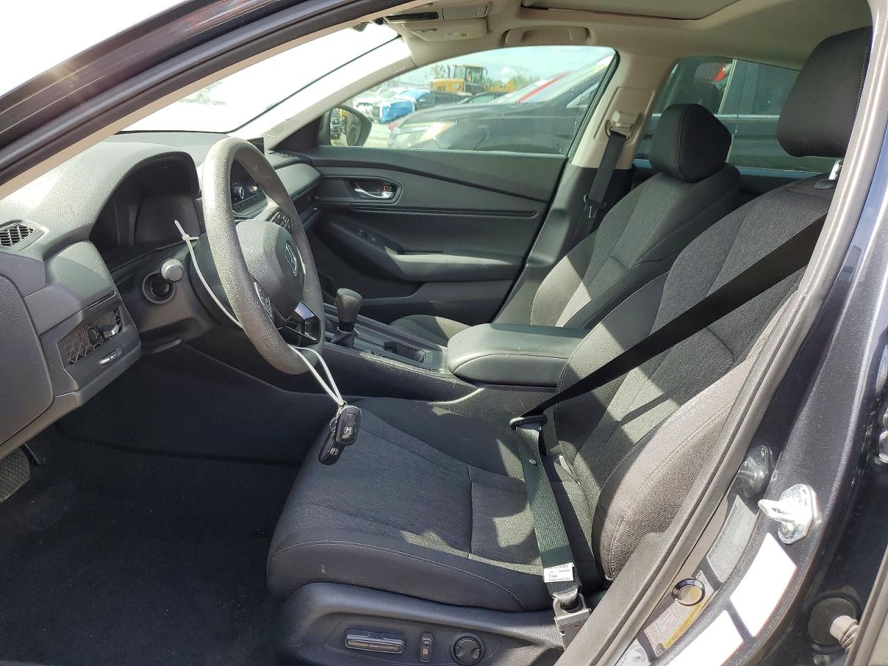 2025 HONDA ACCORD SE photo 13