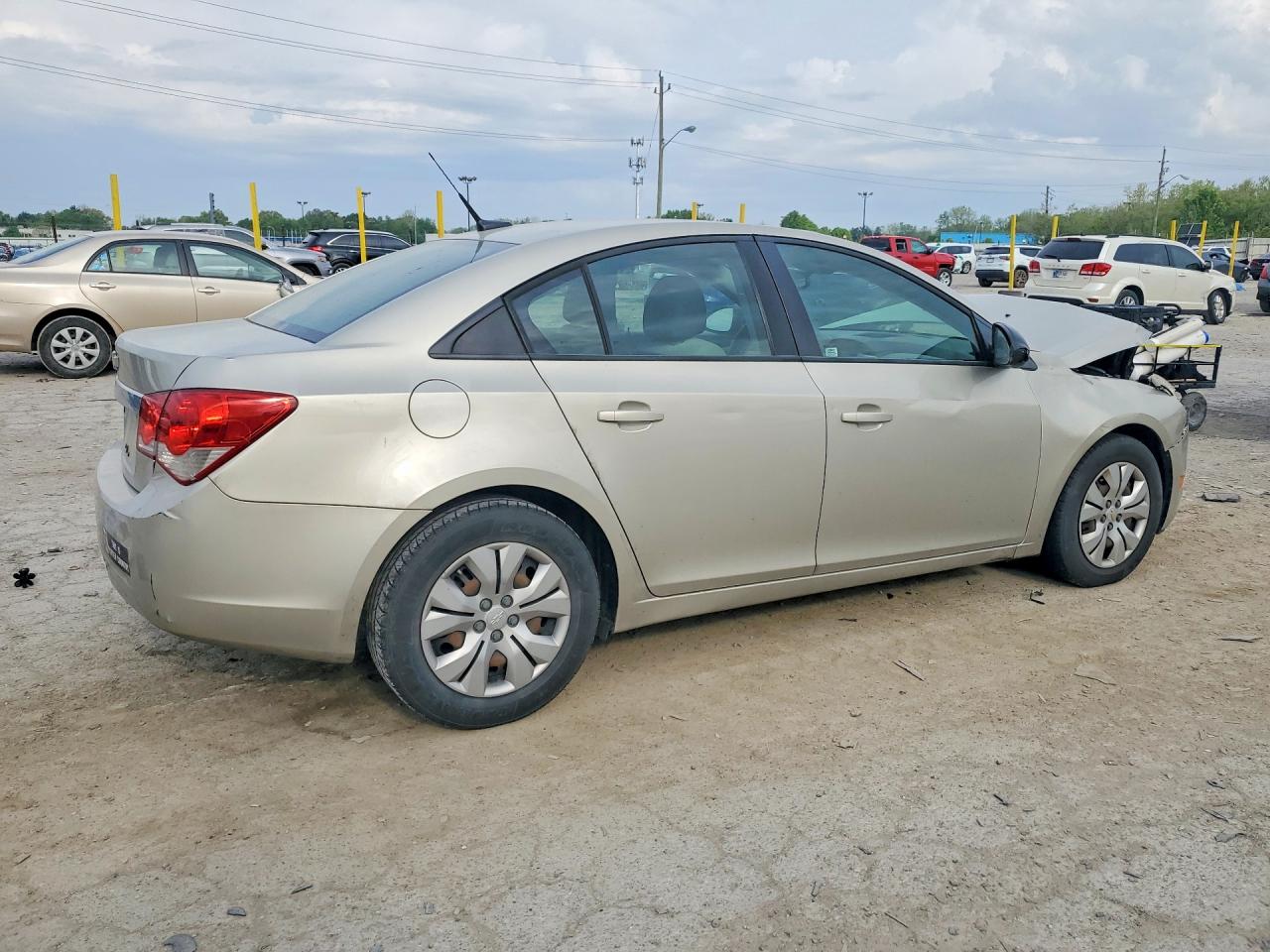 2013 CHEVROLET CRUZE LS photo 5