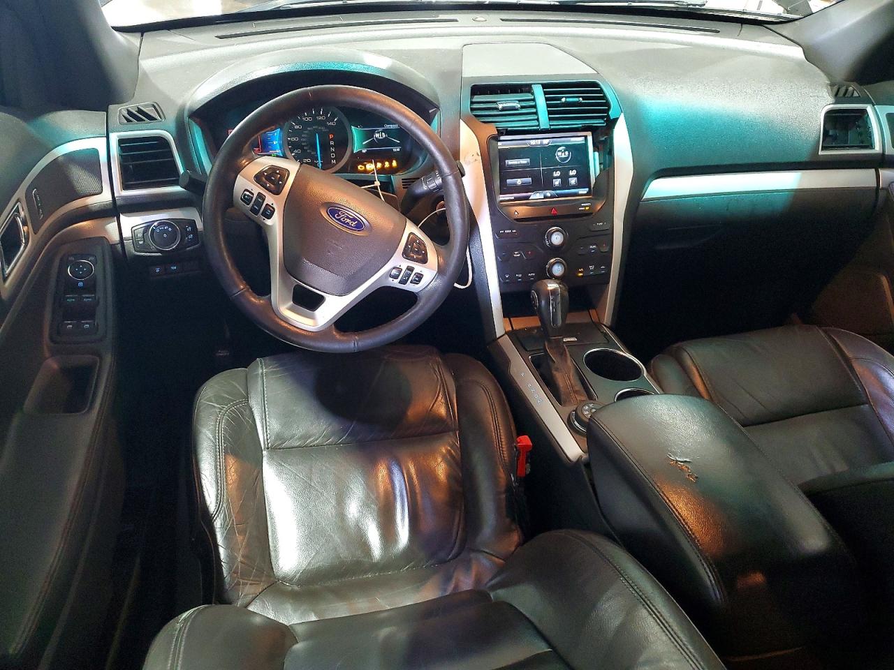 2014 FORD EXPLORER XLT photo 22