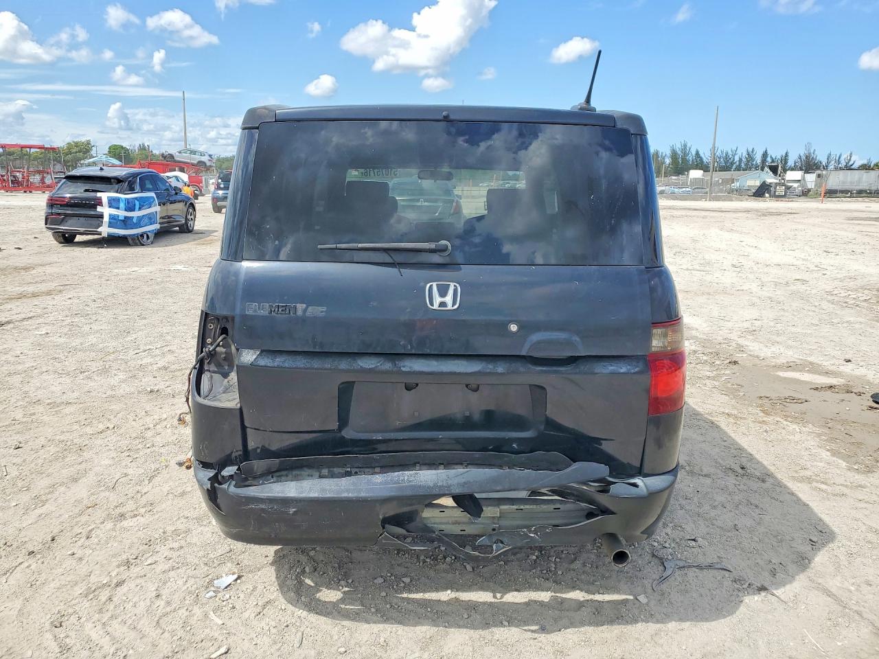 2007 HONDA ELEMENT SC photo 16