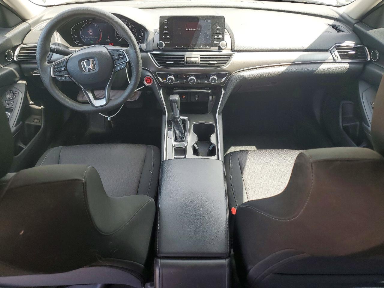 2018 HONDA ACCORD LX photo 22