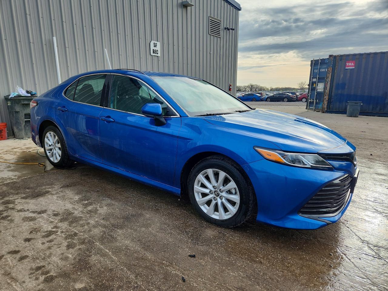 2020 TOYOTA CAMRY LE photo 7