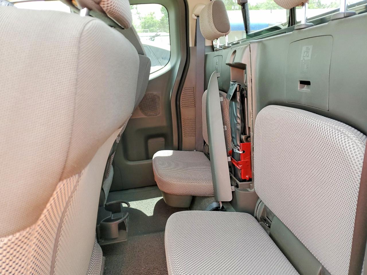 2012 SUZUKI EQUATOR BASE photo 28