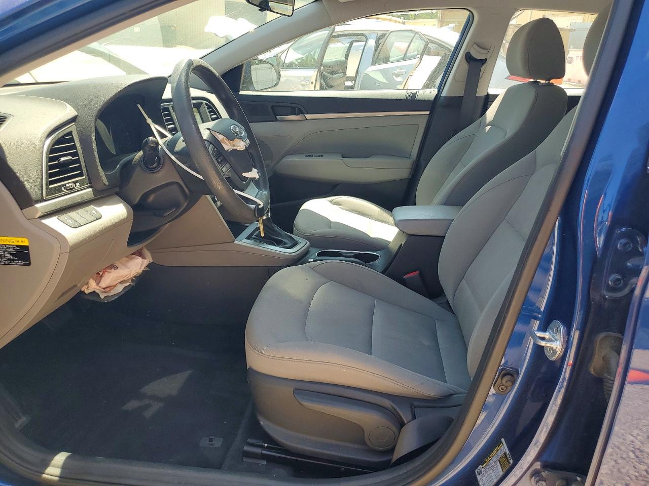 2017 HYUNDAI ELANTRA SE photo 13