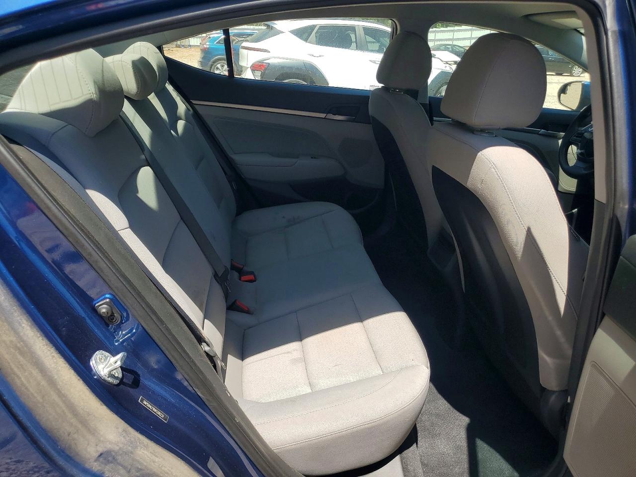 2017 HYUNDAI ELANTRA SE photo 19