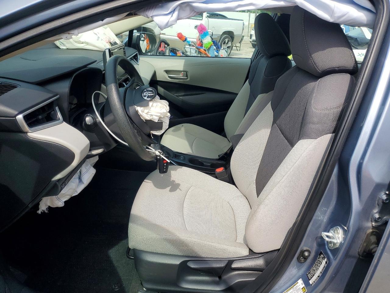 2020 TOYOTA COROLLA LE photo 19