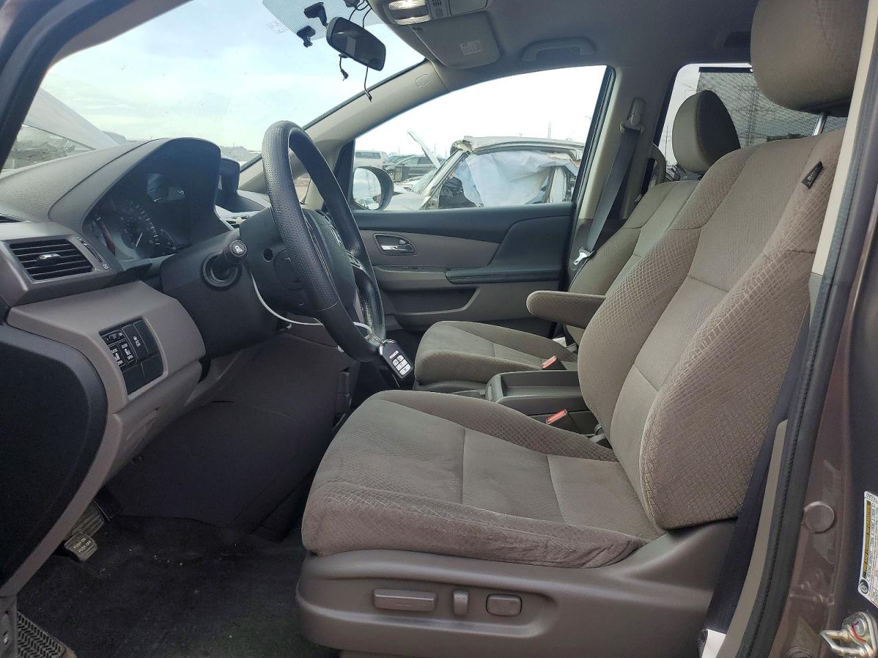 2016 HONDA ODYSSEY EX photo 19
