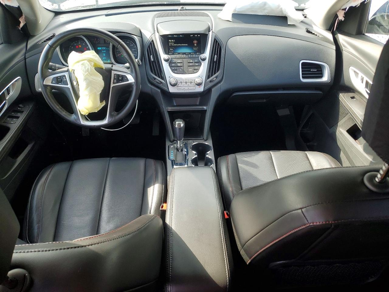 2017 CHEVROLET EQUINOX LT photo 22