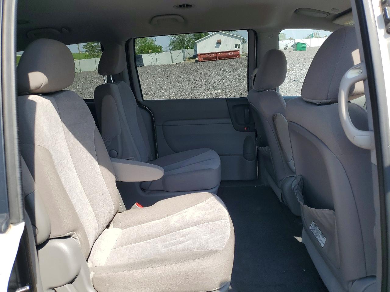 2011 KIA SEDONA LX photo 11