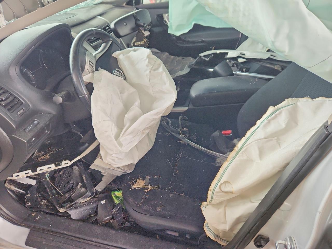 2015 NISSAN ALTIMA 2.5 SV photo 7