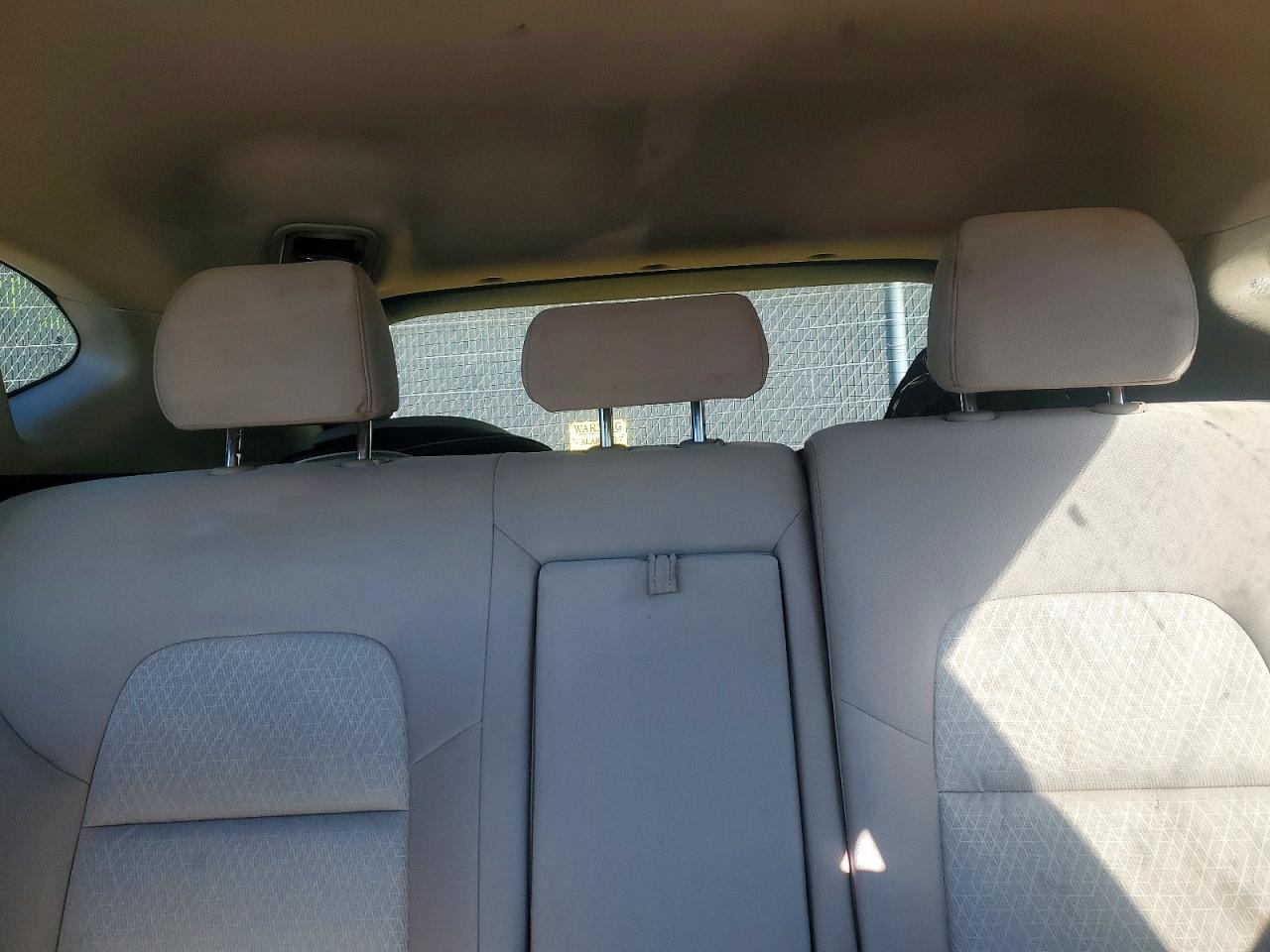 2016 HYUNDAI TUCSON SE photo 28
