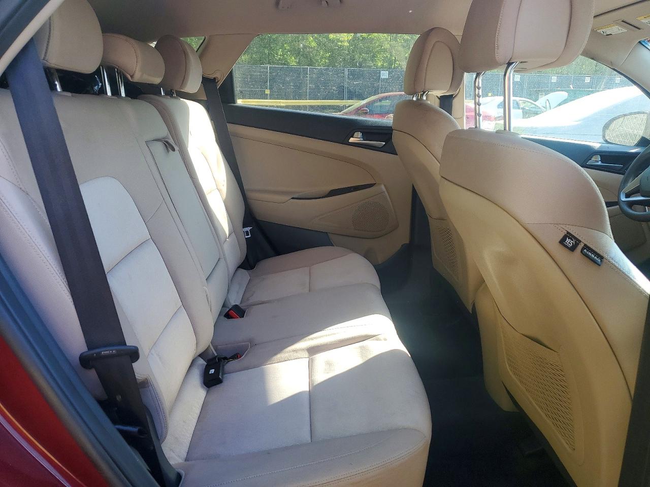 2016 HYUNDAI TUCSON SE photo 31