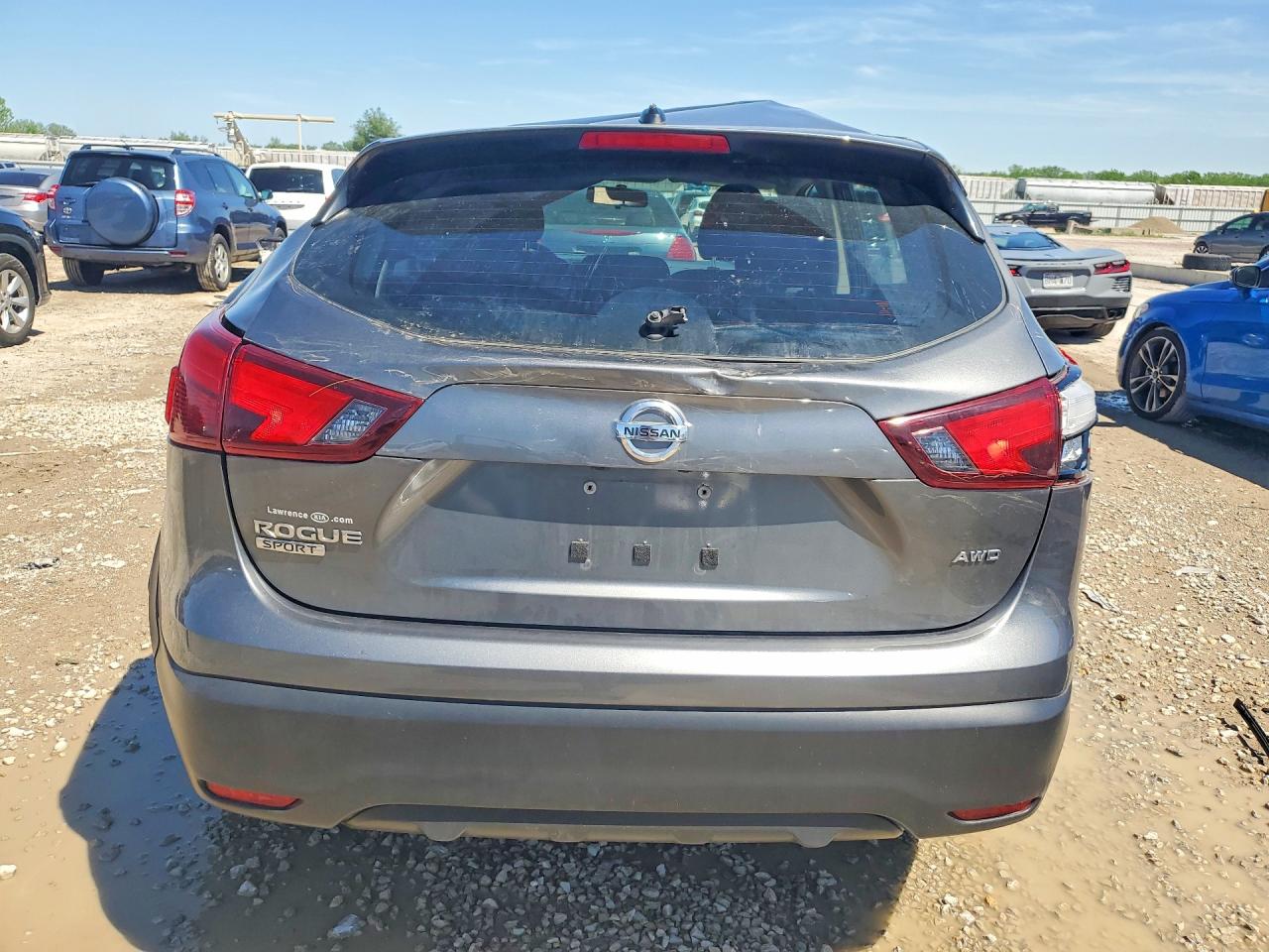 2018 NISSAN ROGUE SPORT S photo 11