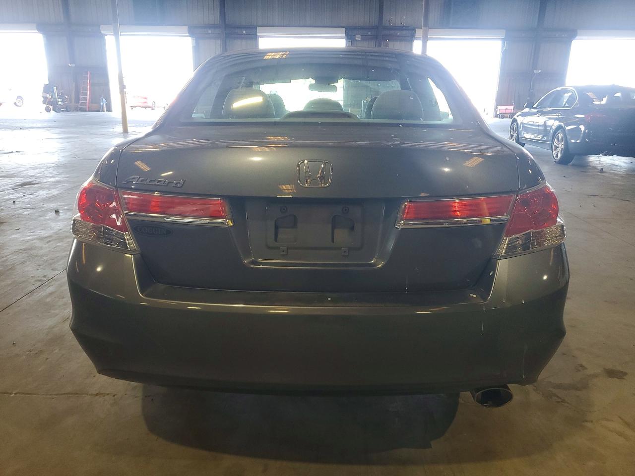 2011 HONDA ACCORD LX photo 6
