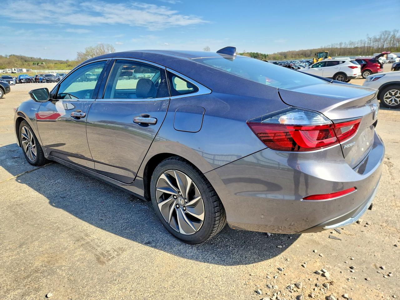 2019 HONDA INSIGHT TOURING photo 4