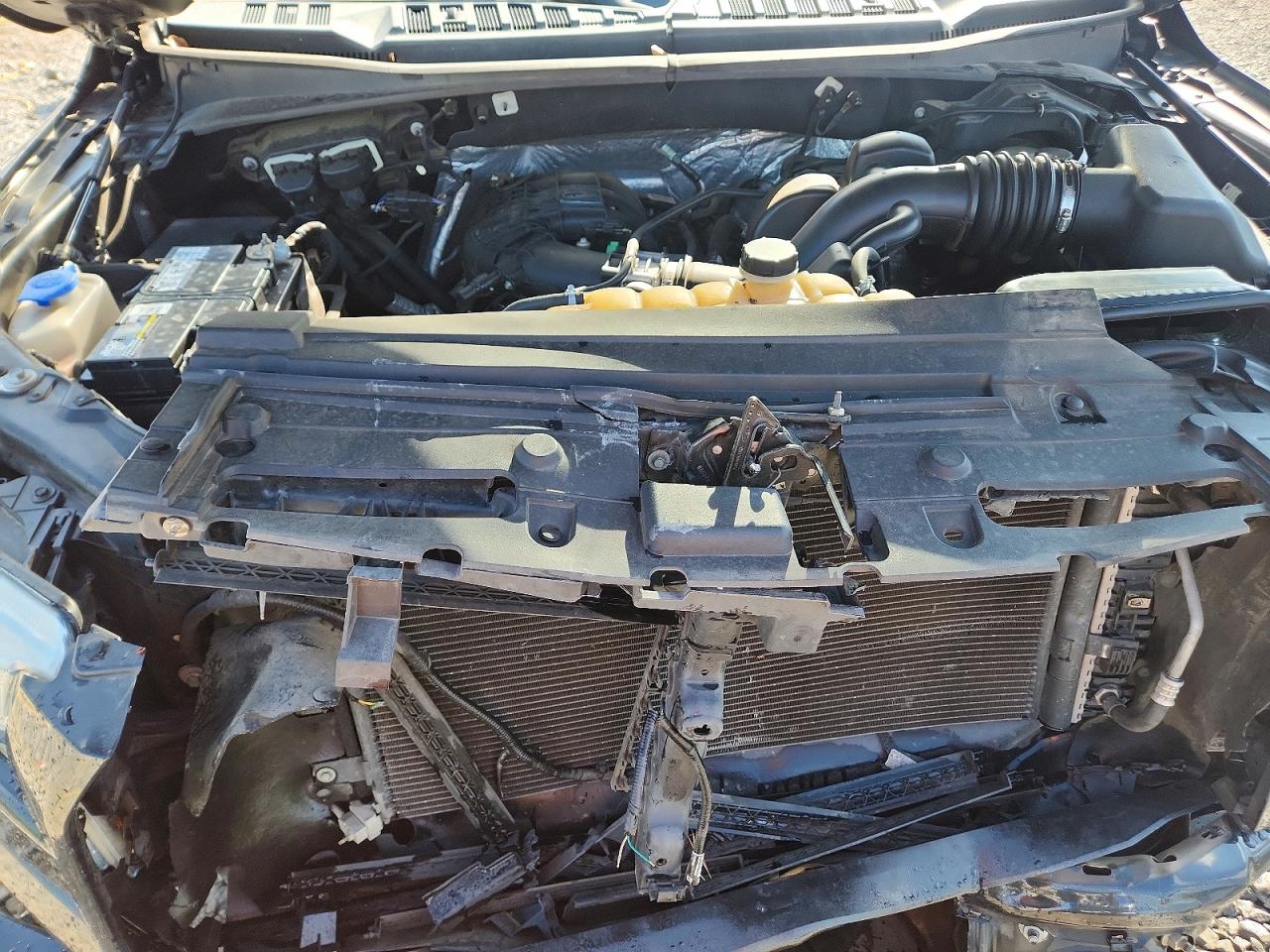2015 FORD F150 SUPERCREW photo 11