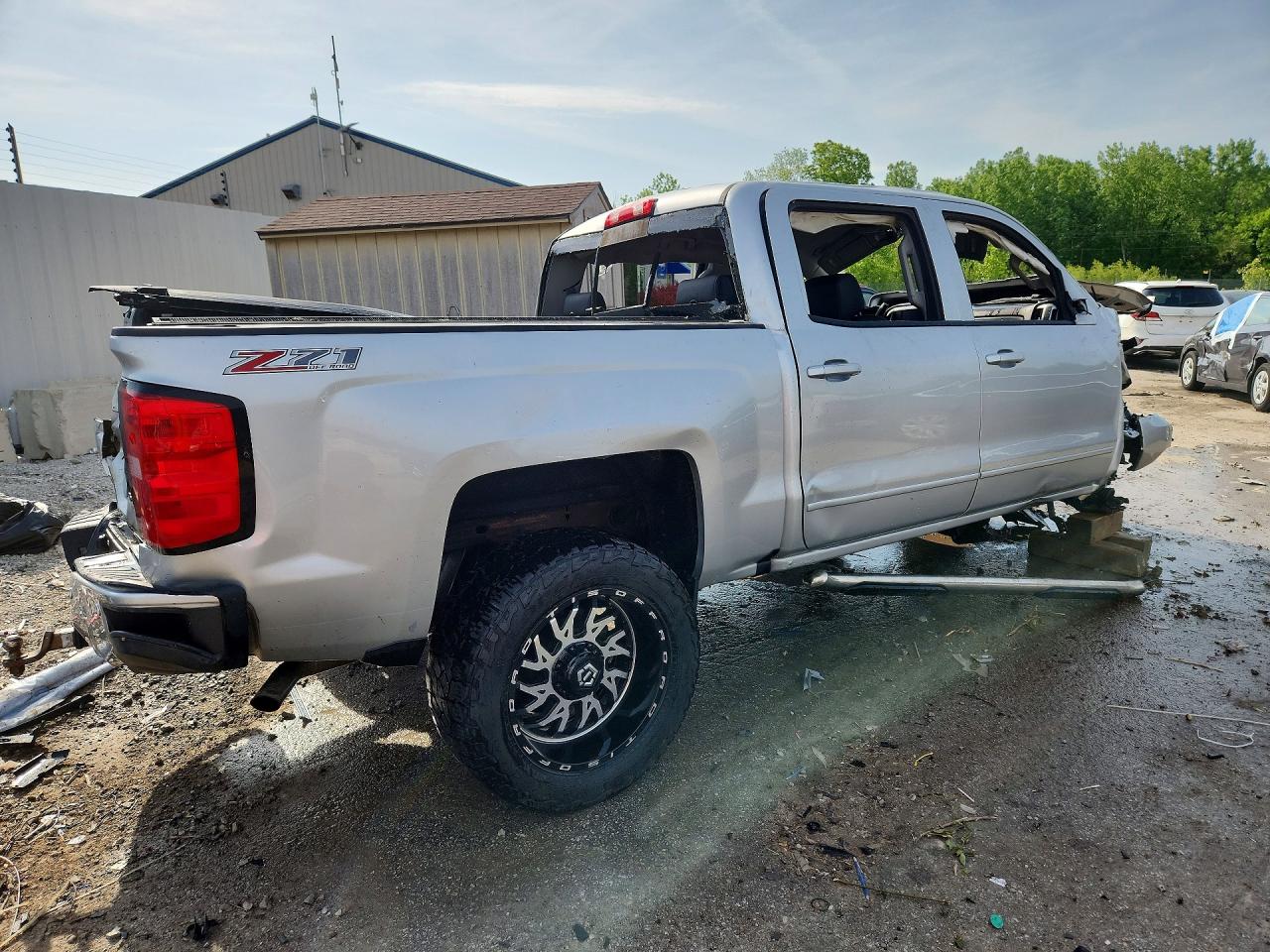 2017 CHEVROLET SILVERADO K1500 LT photo 5