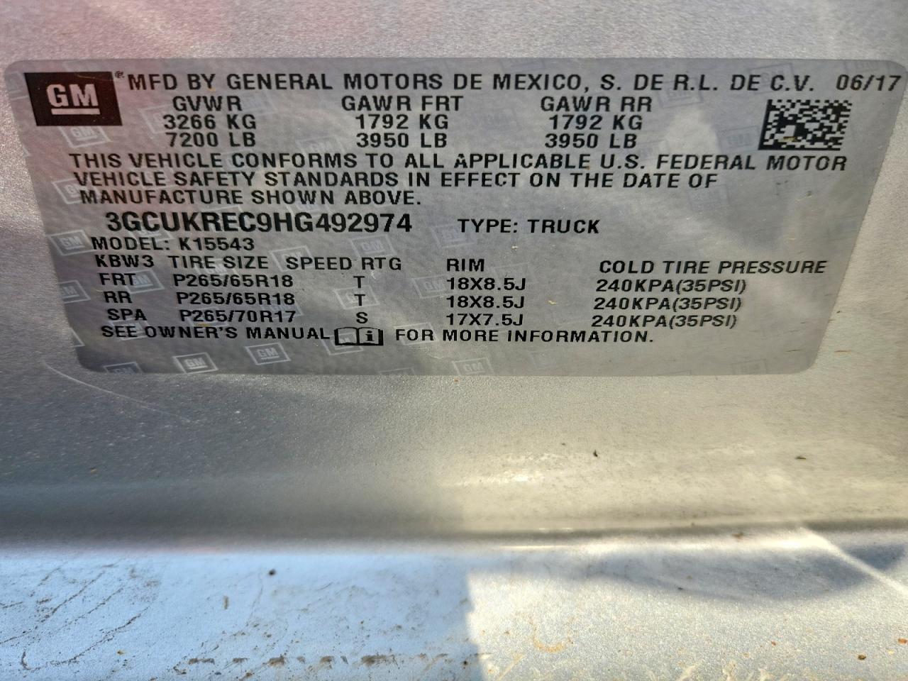 2017 CHEVROLET SILVERADO K1500 LT photo 25