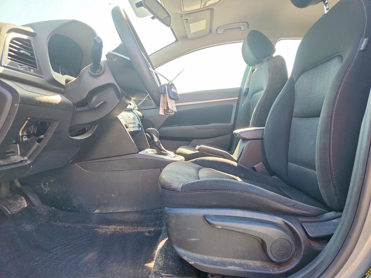 2018 HYUNDAI ELANTRA SEL photo 7