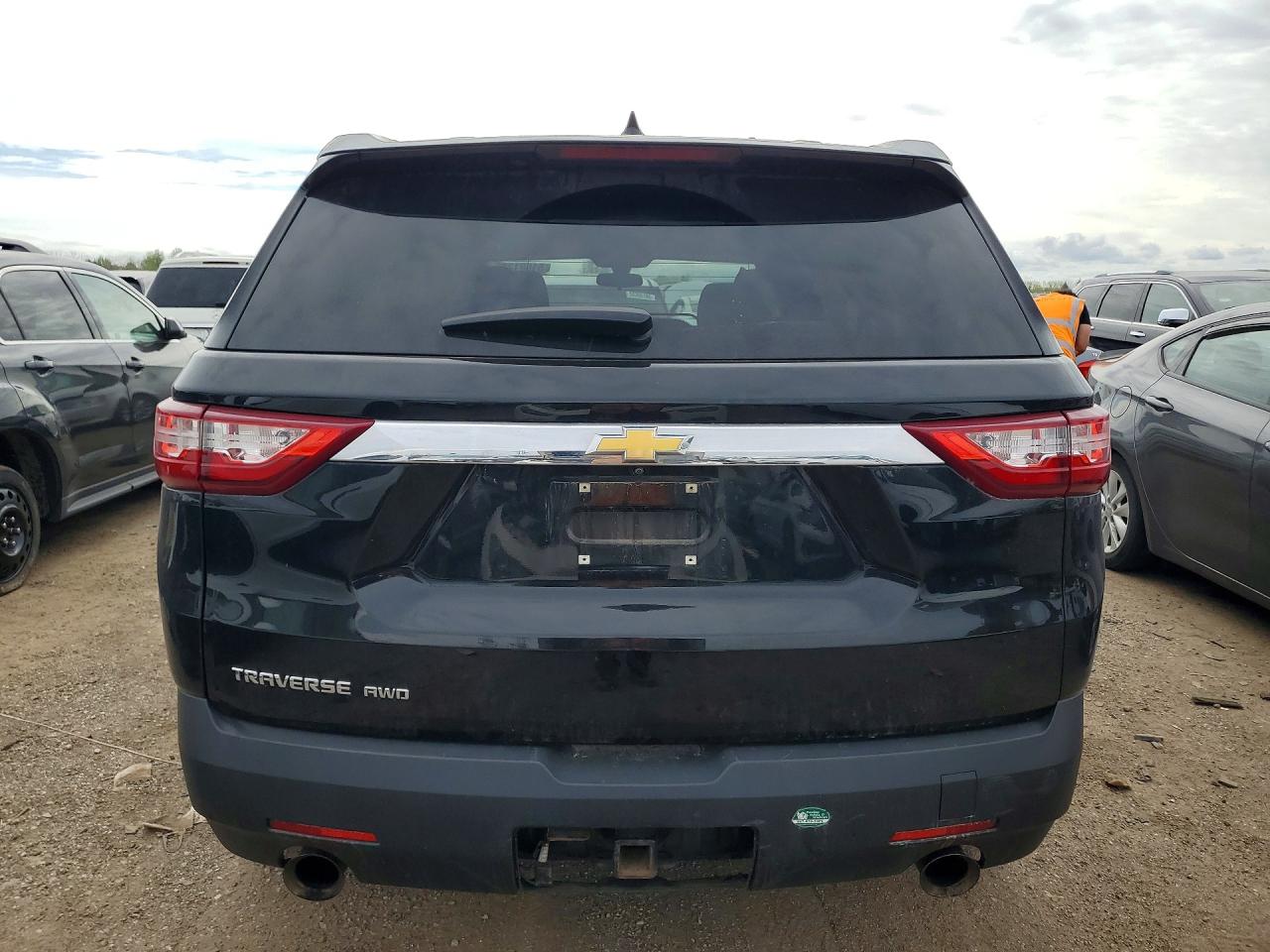 2020 CHEVROLET TRAVERSE LS photo 11