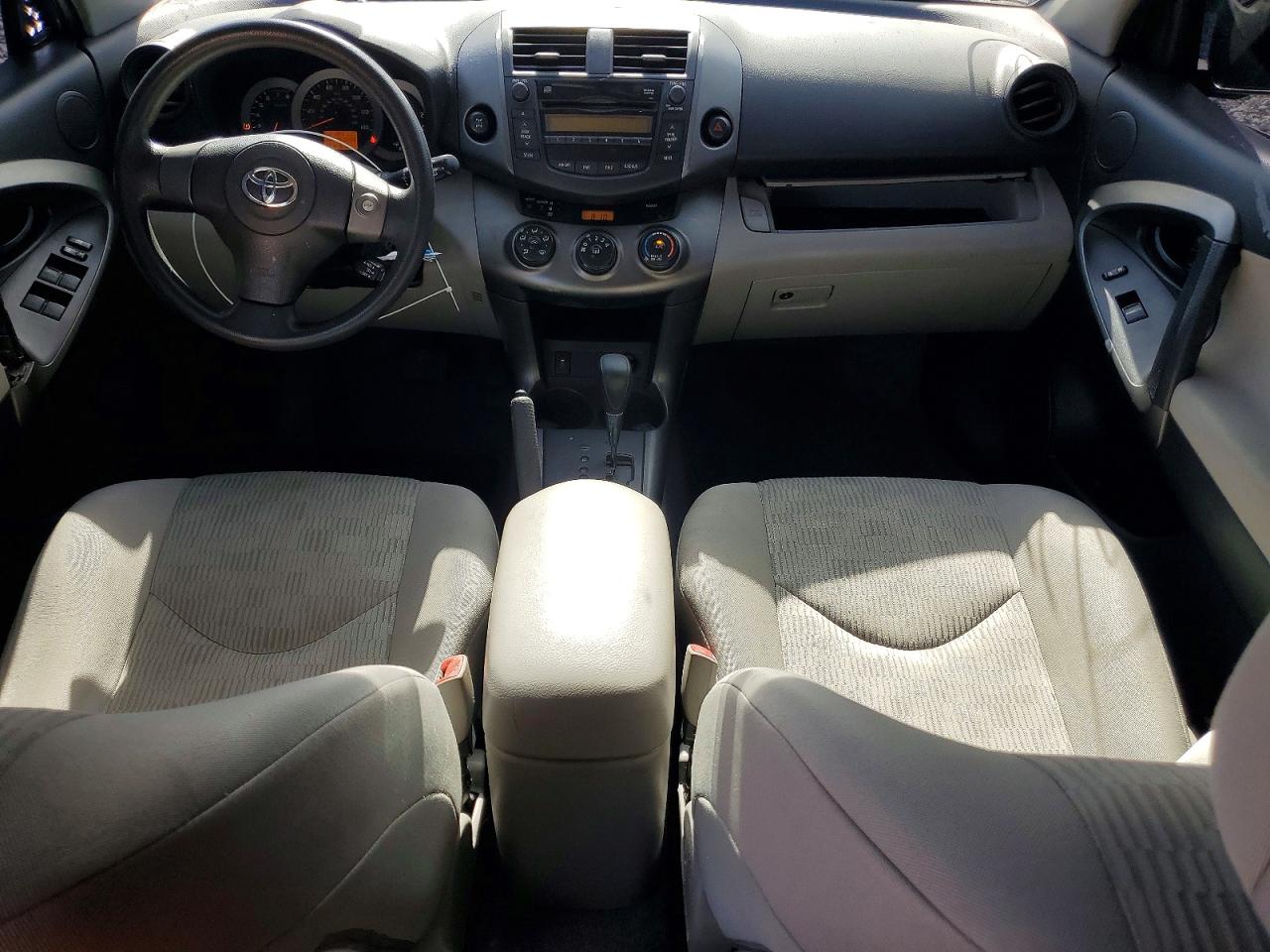 2011 TOYOTA RAV4 BASE photo 15