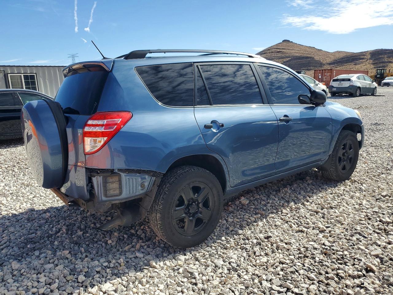 2011 TOYOTA RAV4 BASE photo 5