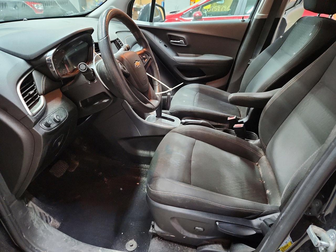 2019 CHEVROLET TRAX LS photo 13