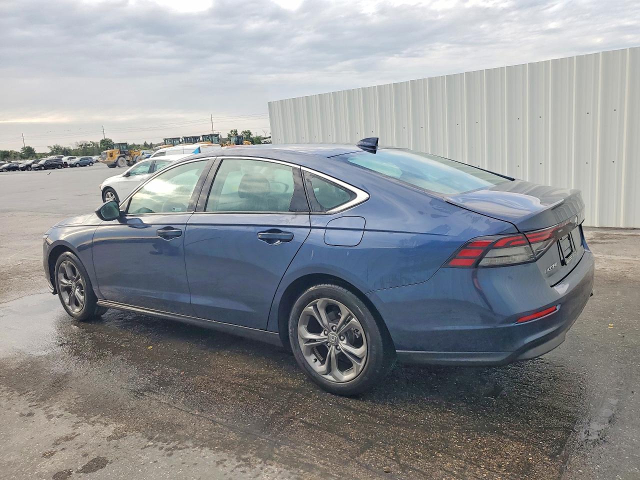 2024 HONDA ACCORD EX photo 2