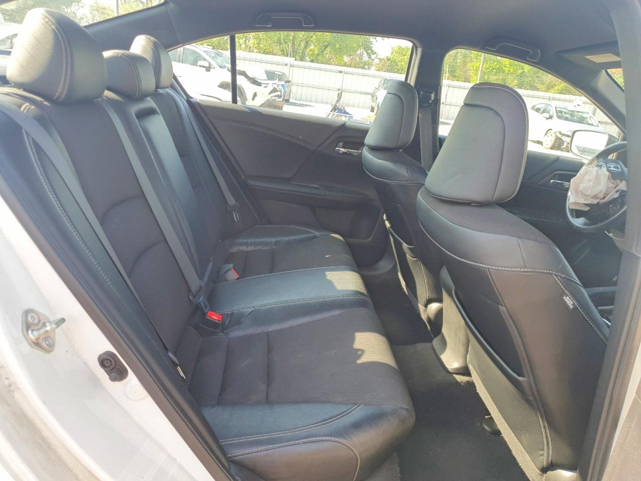 2016 HONDA ACCORD SPORT photo 28