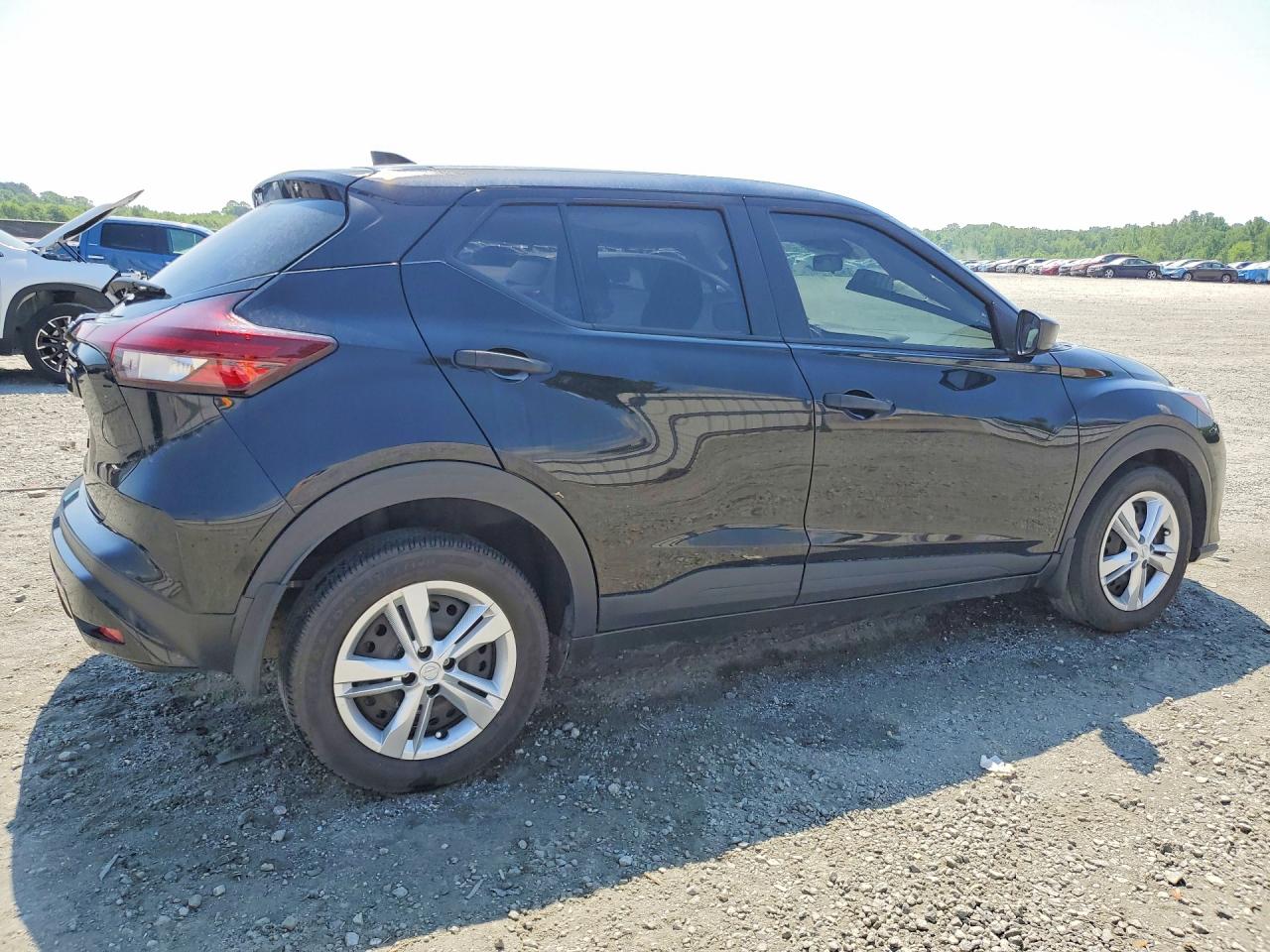 2023 NISSAN KICKS S photo 5