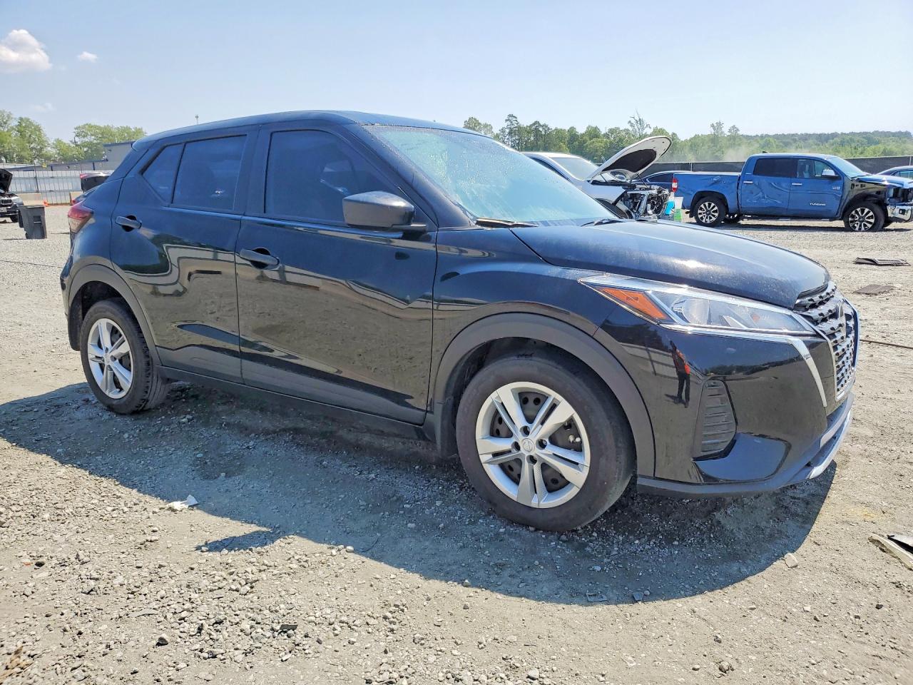 2023 NISSAN KICKS S photo 7