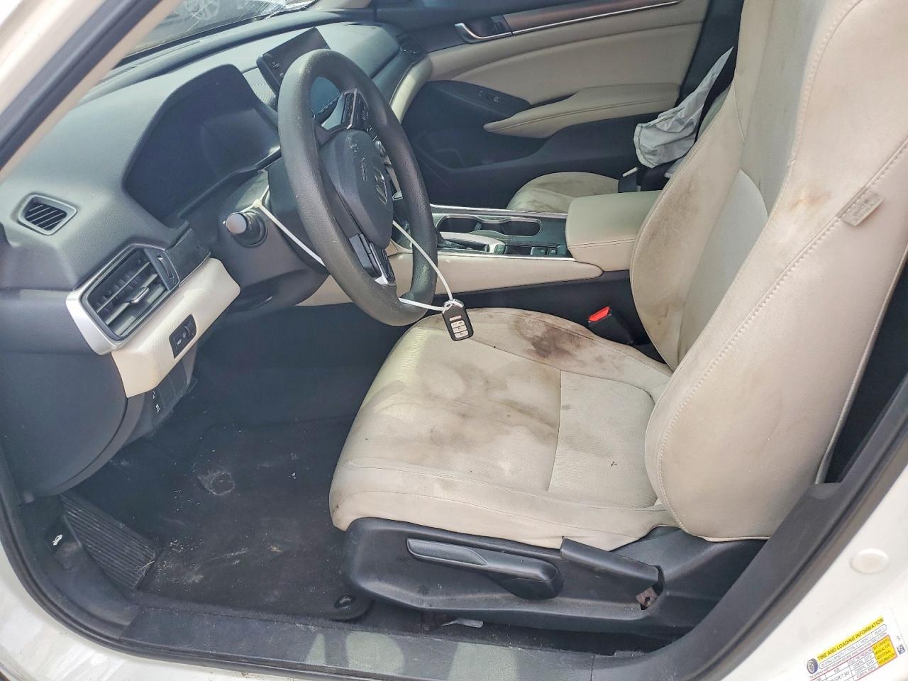 2020 HONDA ACCORD LX photo 7