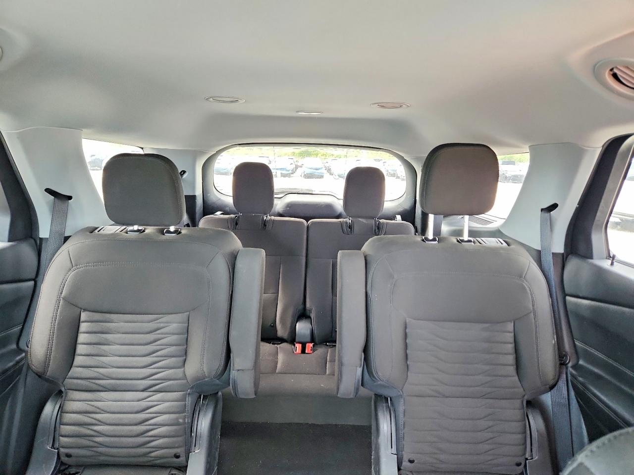 2021 FORD EXPLORER XLT photo 10