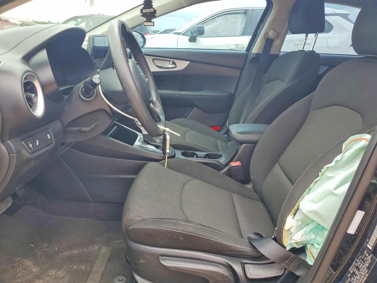 2024 KIA FORTE LXS photo 19