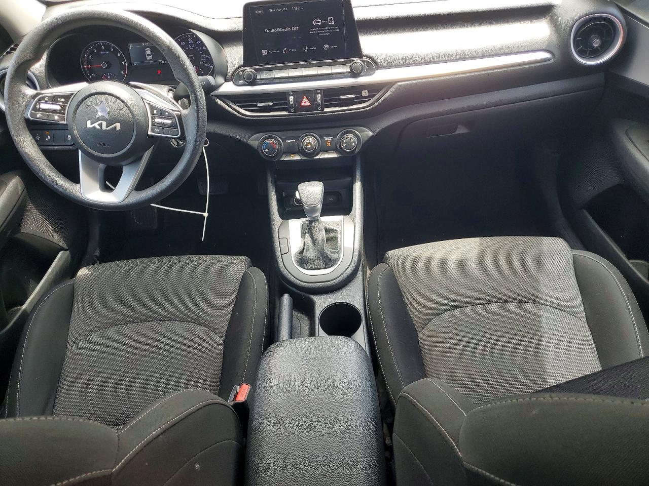 2024 KIA FORTE LXS photo 22